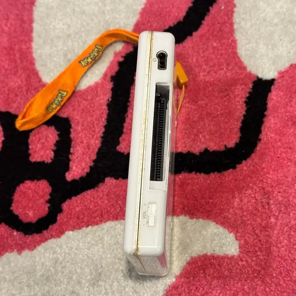 Nintendo DS Lite (White) – Used – As Pictured